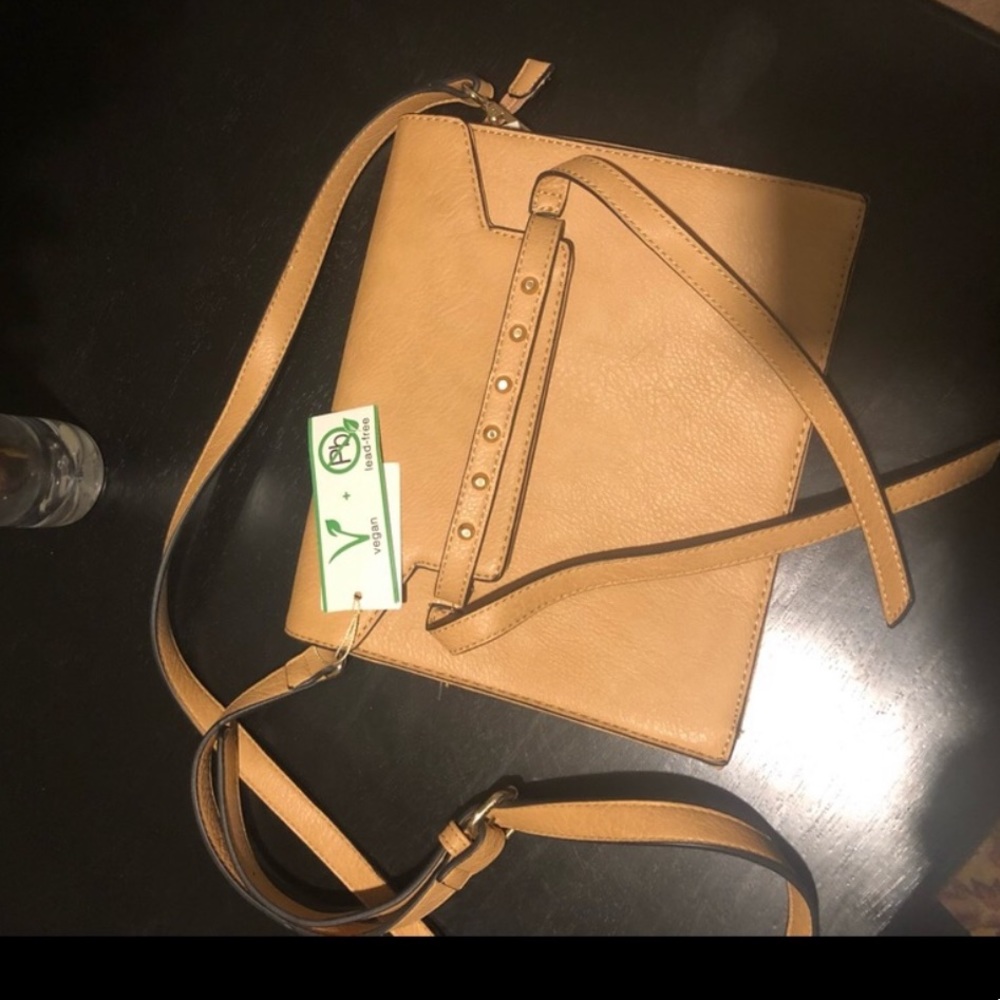 DONATING THIS WEEKEND! Vegan crossbody bag